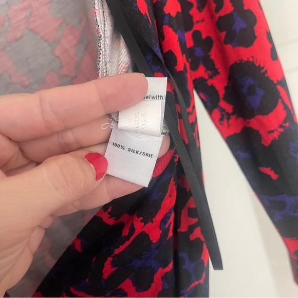 Diane Von Furstenberg Silk Red Print Wrap New Julian Two Dress - Picture 6 of 8